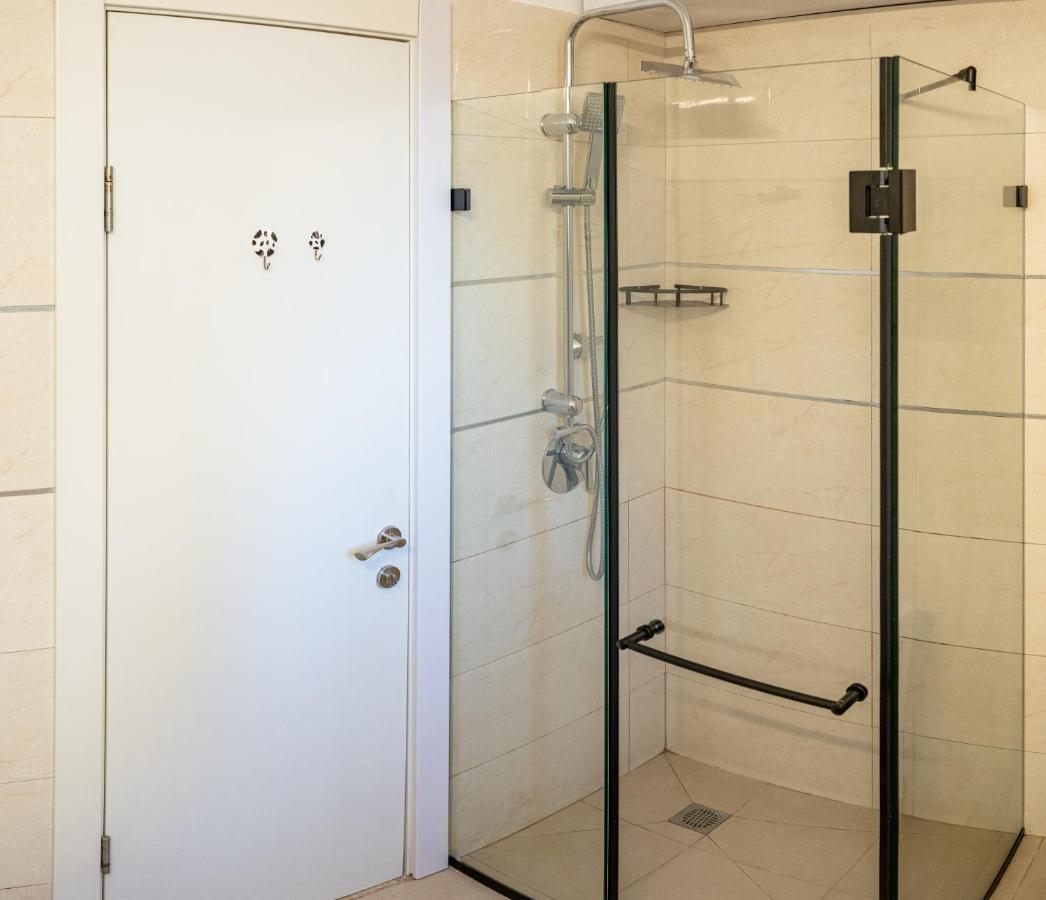 Aristo Machne Yehuda Boutique Apartments Jerusalem Exterior photo